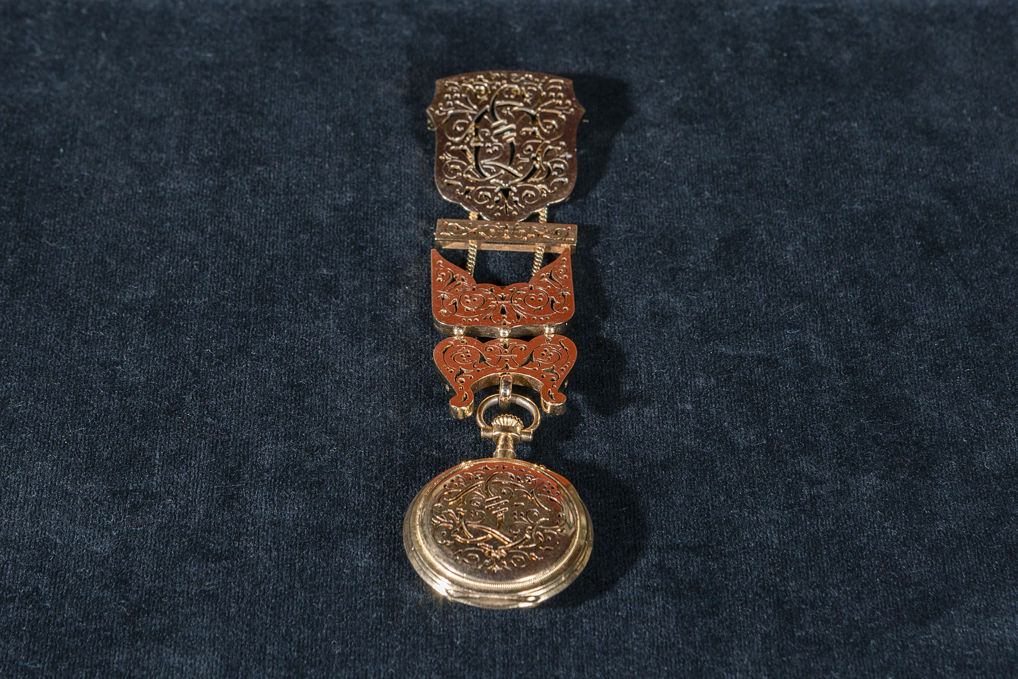 Montre Et Chatelaine Boucheron Marche Dauphine