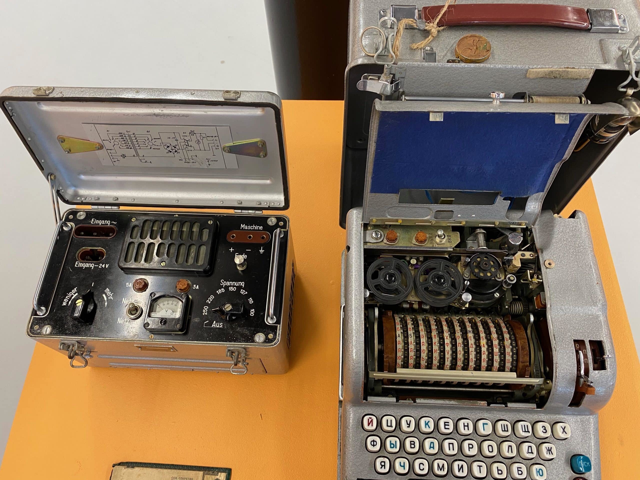 Immersion dans la Guerre froide au musée du KGB (en images